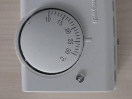 CTR21-J 房间温控器
